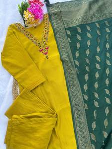 ชุดคุर्ติสำหรับผู้หญิงสวมใส่ในชีวิตประจำวัน ชุดคุर्ตาเรียบง่ายพร้อมกางเกงและผ้าคลุมไหล่ สำหรับสวมใส่ลำลองและทำงานในออฟฟิศ - Product Image 2