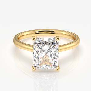 Anillo de Compromiso Solitario Pequeño con Diamante Cultivado en Laboratorio de Corte Radiante en Oro de 9k - Product Image 1