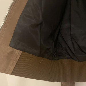 Chaqueta de cuero de ante personalizada ligera para hombre, nuevo diseño con cuello levantado y chaqueta de piel de oveja de lona en colores personalizados - Product Image 4