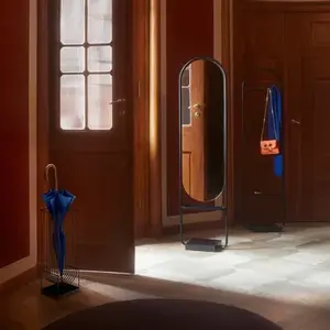 Porte-parapluie en métal au design antique Forme et taille personnalisées Parfait pour le hall de l'hôtel Décoration de la maison élégante et produit de style de vie - Product Image 5