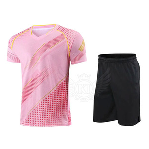 Uniforme de fútbol cómodo de la mejor calidad para adultos peso ligero con logotipo de impresión por sublimación MOQ bajo recién llegado - Product Image 2