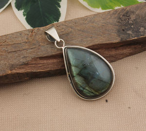 Colgante de piedras preciosas de laborita Natural hecho a mano 925 Starling plata joyería colgante mamá joyería regalo para ella - Product Image 6