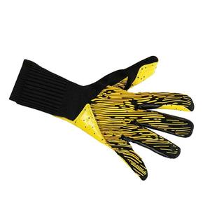 Fournisseur direct d'usine Gants de gardien de but de football professionnel avec logo personnalisé prix raisonnable fabriqué à partir de cuir de haute qualité - Product Image 3