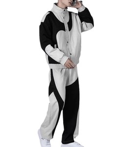 ชุดวอร์มกันลมผู้ชาย แบบมีซิป สองชิ้น ตัดต่อผ้า พร้อมปักโลโก้ตามสั่ง เสื้อแจ็คเก็ตและกางเกง  ผ้าโพลีเอสเตอร์ระบายอากาศได้ดี - Product Image 3