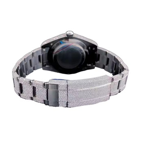 Hip Hop Moissanite Diamond Reloj de pulsera Corte redondo Personalizar Reloj de diamantes hecho a mano para hombres y mujeres - Product Image 5