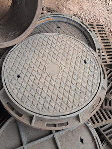 Tapa de alcantarilla compuesta D850 con marco redondo y tapa redonda - Product Image 3