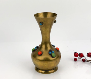 Jarrón de Latón Fundido de Diseño Real, Decoración Metálica Atemporal, Jarrón de Flores Personalizable, Elegante Jarrón para Hogar y Oficina - Product Image 2