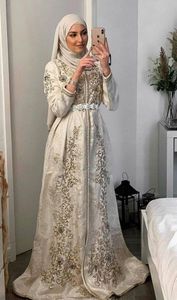 Haute qualité femmes derniers vêtements grossistes Caftan robe avec encolure ronde avec broderie à la main abaya/caftan robe @ 2024 - Product Image 2