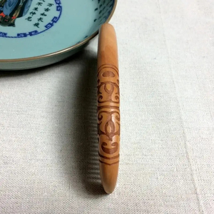 Peigne antistatique en bois massif Outil de soin des cheveux de Massage sain Pêche Gravure sur bois Salon Utilisation Styling Barbe Peigne Accessoires de beauté - Product Image 2