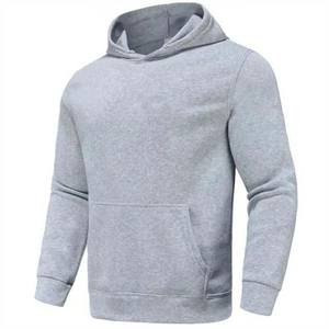 Pull à capuche gris chiné personnalisé pour hommes avec poche kangourou Fournisseur de vêtements de sport en tissu polaire et coton Service OEM ODM - Product Image 1