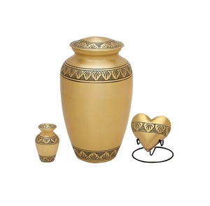 Wholesale Brass Decorative Cremation Funeral Urns for <b>Ashes</b> <b>Keepsake</b> <b>Pet</b> <b>Ashes</b> Urns Set Paw Engraved Design - Product Image 3