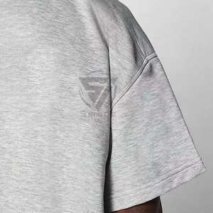 เสื้อยืดผู้ชายแขนสั้นทรงโอเวอร์ไซส์สไตล์วินเทจผ้าฝ้าย 100% ยี่ห้อ Manufacturer Streetwear รุ่นซัมเมอร์ ล้างสีแบบแอซิดวอช แต่งดีเทลขาดๆ แบบดิสเทรส  สามารถสั่งทำได้ - Product Image 6