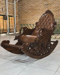 Chaises à bascule classiques sculptées à la main pour la maison et le salon UK Buy Top Chaise en bois de teck avec conception de roue Vente en gros Meilleure chaise à bascule - Product Image 5