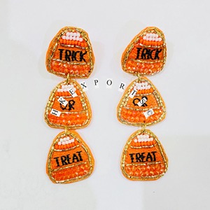 Pendientes de Halloween hechos a mano con cuentas negras y naranjas, accesorios de gota de moda divertidos para truco o trato - Product Image 1