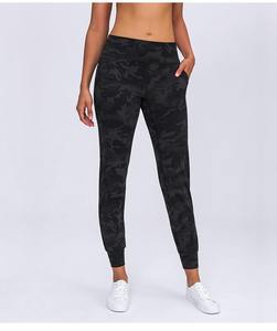 Pantalon de survêtement en molleton pour femmes, vêtements de rue personnalisés, jogging en coton respirant, vente en gros pour un usage décontracté en hiver - Product Image 5