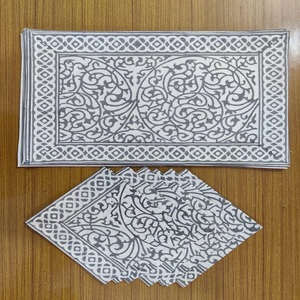 Serviettes de table imprimées en blocs de coton 100% sur mesure par lots de 4 et 6, idéales pour les magasins à domicile, de couleur grise pour la revente - Product Image 1