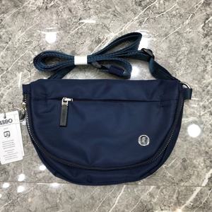 Bolsa de Cintura Deportiva Casual Personalizada de Nailon 2L para Mujer, Marca Lulu, Impermeable, Portátil, con Cierre de Cremallera Ajustable y Desmontable - Product Image 4