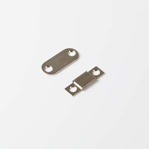 Striscia piatta in neodimio 35x15x2,2mm con piastra di controparte - Product Image 1