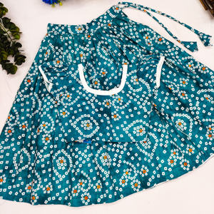 Shoryam Fashion Bandhani Rama Lehenga Choli para Niñas |   Traje Tradicional Étnico para Niños, para Bodas y Fiestas, Largo hasta el Suelo, de Secado Rápido - Product Image 2