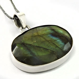 Fabuleux design 925 argent Sterling naturel Labradorite pierre précieuse forme ovale chic pendentif bijoux faits à la main fournisseurs de gros - Product Image 1