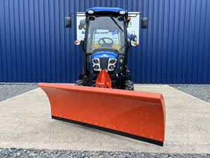 Nuevo Tractor Compacto Solis 26 HST (Hidrostático) 4WD con Cabina, Nuevo Quitanieves Frontal de Servicio Pesado DW Tomlin de 1.65m y Nuevo Depósito de 500 L - Product Image 5