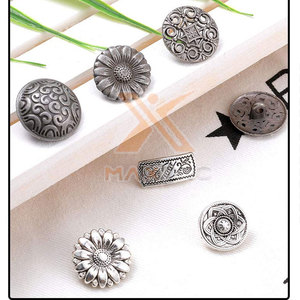 กระดุมเหล็กสำหรับชุดพิธีการ วัสดุทนทาน มีสินค้าในสต็อก กระดุมเหล็กสำหรับชุดพิธีการระดับมืออาชีพ - Product Image 4