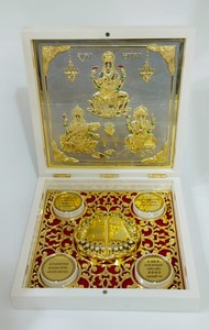 Juego de Regalo Religioso Hindú de Lujo Jai Shree Krishna Arts, Acero Inoxidable Ecológico, Decoración Artesanal Hecha a Mano, Diseño de Varias Piezas para el Hogar - Product Image 3