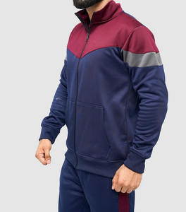 Conjunto de Sudadera con Capucha y Pantalones Deportivos Personalizados con Logotipo Bordado para Hombre - Product Image 6