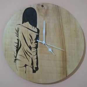 นาฬิกาแขวนผนังไม้เนื้อแข็งควอทซ์เข็มเคลื่อนไหวสไตล์โบราณที่ทันสมัยต้นไม้สีไม้ธรรมชาติตกแต่งห้องนั่งเล่น - Product Image 2