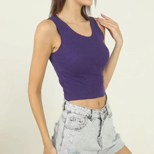 Ropa deportiva personalizada de alta calidad para mujer, Top corto transpirable de manga corta en punto para gimnasio, Yoga, camiseta sin mangas, posición frontal del logotipo OEM - Product Image 2