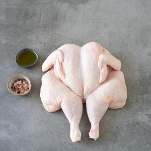 Pollo Entero Congelado Halal de Alta Calidad, Entrega Rápida, Bajo en Carbohidratos, Libre de Grasas Trans, Vitaminas y Nutrientes, Envasado al Vacío, 10 kg - Product Image 4