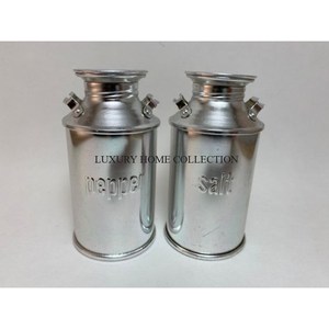 Salière et poivrières en cuivre de style industriel avec finition en métal brut et savoir-faire unique pour les repas avant-gardistes - Product Image 2