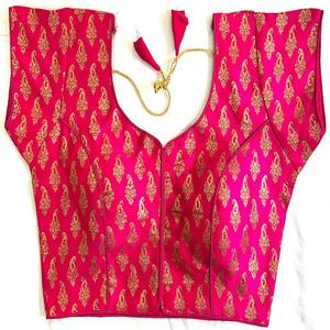 Blusa de seda banarasi, blusa con diseño abierto en la parte delantera, sin gancho en esta blusa, blusa con cuello redondo - Product Image 1