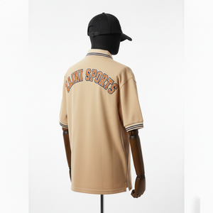 Polo de Hombre de Algodón Piqué de Alta Calidad, 220 GSM, Color Beige Sólido con Logotipo Bordado en Chenilla en Relieve - Product Image 5