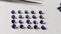 Vente en gros de gemmes naturelles à facettes en iolite bleue de 2mm 3mm petit saphir bleu rond pour bijoux Lot de mêlée de pierres précieuses bleues en vrac
