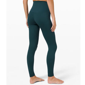 Legging pour femmes de qualité supérieure avec logo personnalisé Leggings et hauts de yoga Active Wear Leggings de fitness avec logo personnalisé taille et couleur - Product Image 3