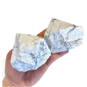 Haute qualité Howlite Point Cut Base Crystal Point guérison beauté naturelle parfait maison ou bureau décoration maître pièce fournisseur - Product Image 3