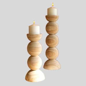 Candelabro de madera de mango de diseño con acabado rústico liso para decoración de bodas y hogares de estilo cultural de la India - Product Image 1