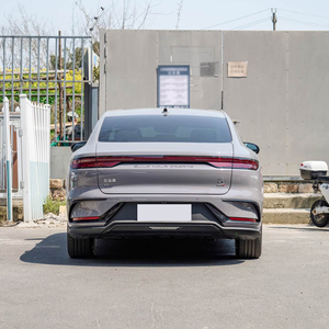 Sedán Eléctrico Puro 2025 de 5 Plazas con Tracción en las Cuatro Ruedas, Vehículo de Nueva Energía de Largo Alcance, EV Automático con Modo 4x4 para Exportación - Product Image 5