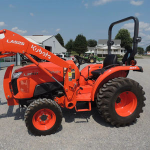 Livraison rapide en stock tracteur agricole KUBOTA 4WD de grande puissance acheter un tracteur agricole de qualité supérieure au prix de gros - Product Image 1