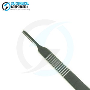 Mango de bisturí quirúrgico de uso profesional Textura antideslizante de acero alemán para un control seguro durante las operaciones y disecciones - Product Image 6