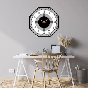 Elegante Reloj de pared de metal redondo en blanco y negro, diseño clásico moderno, ideal para dormitorio, sala de estar, oficina o Decoración de cocina - Product Image 3