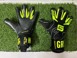 ถุงมือผู้รักษาประตูแบบมืออาชีพพร้อมนิ้วป้องกันเด็กผู้ใหญ่ถุงมือผู้รักษาประตูแบบยางหนาสำหรับฝึกฟุตบอลแบบเรียบ - Product Image 4