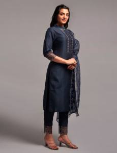 Exportation directe du fournisseur indien Maruti Fashion : Kurtis pour femmes en tissu Chinon de qualité supérieure, imprimé numérique, pour l'Inde et le Pakistan. - Product Image 3