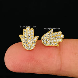 Piercing d'oreille Hamsa en or massif 14 carats avec diamant naturel. - Product Image 3