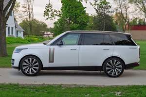 USADO LHD/RHD 2022 GAMA R0VER P530 SV LWB - Product Image 2