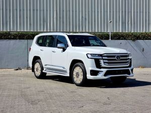 Meilleure offre LandCruiser LC 300 3.3L Diesel VXR |   SUV 7 places toutes options |   4x4 de luxe haut de gamme |   Prêt à l'exportation - Product Image 3