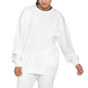 Chándal de lujo a la moda para mujer, chándal de rizo personalizado y elegante Conjunto de jogging, ropa de gimnasio Premium, conjunto de chándal de alta calidad - Product Image 2