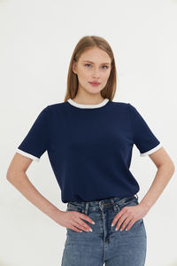 Blusa de verano de punto de manga corta con cuello redondo para mujer, Camiseta cómoda y elegante transpirable a rayas, servicio OEM de alta calidad - Product Image 2