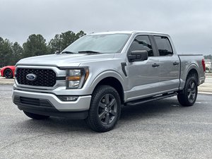 Ford F-150 XL 2023 d'occasion propre - Product Image 3